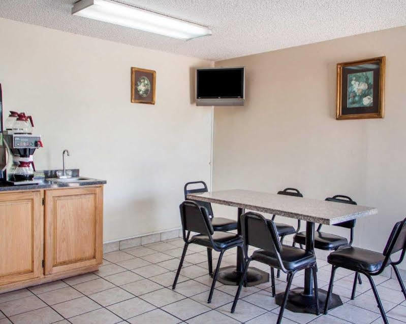 Econo Lodge Chandler Exterior photo